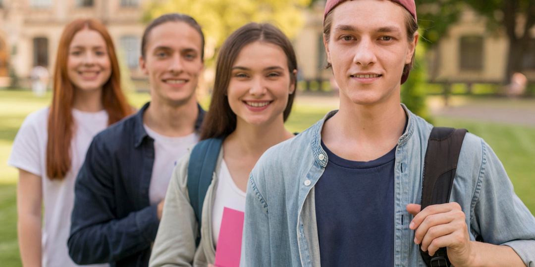 В Петербурге школьникам, не сдавшим ОГЭ, помогут бесплатно получить рабочую профессию
