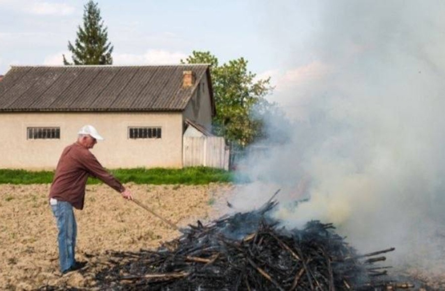     Пенсионер из Копыля получил ожоги при пожаре на даче