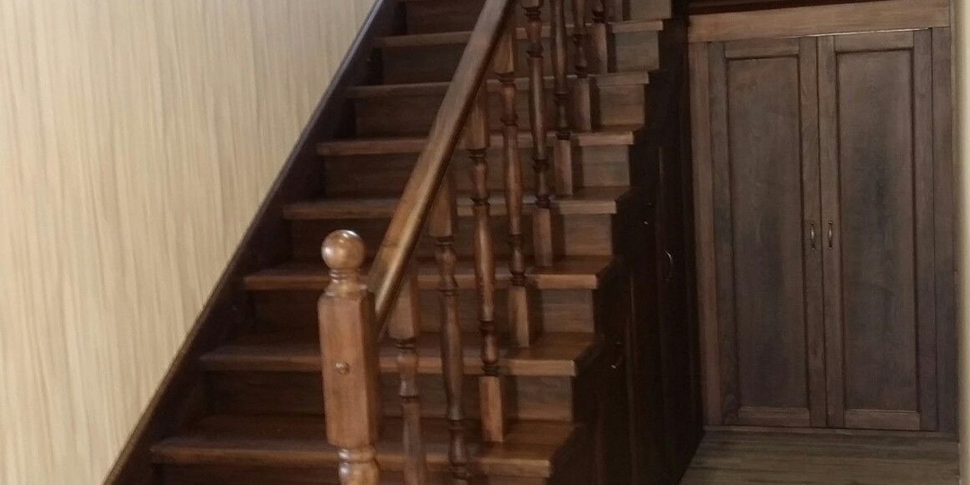 Лестница из массива бука