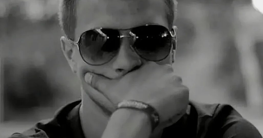 Муж клялся, что работает в ночную смену, но только денег почему-то я не видела. Вчера увидела его фотографию на сайте знакомств....