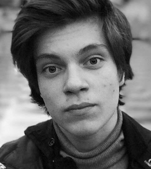 Ему навсегда 18. Короткая, но яркая жизнь Егора Клинаева