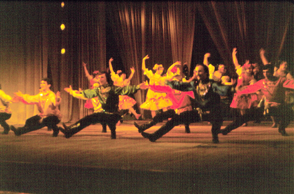 Ансамбль Танца УПИ -"Уральский перепляс" - исходное фото