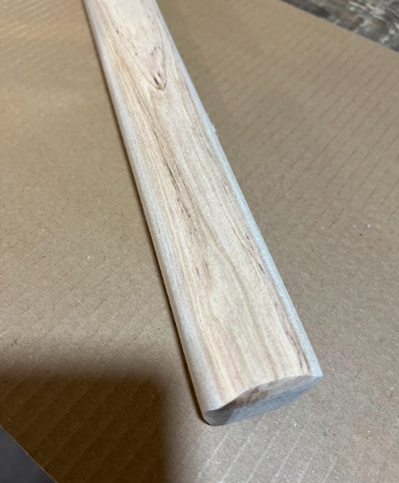 Ничем не покрытая деревянная планка