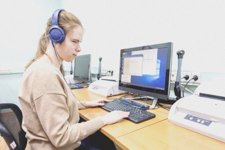    Иллюстрация к материалу: Нейросеть поможет незрячим школьникам готовиться к ЕГЭ по математике