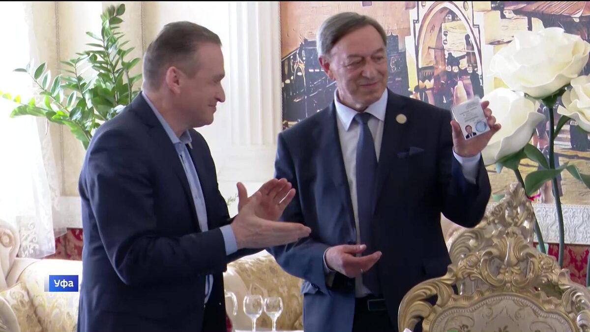    В Уфе продлили срок полномочий Почетного консула Республики Болгария Ярослава Шредера