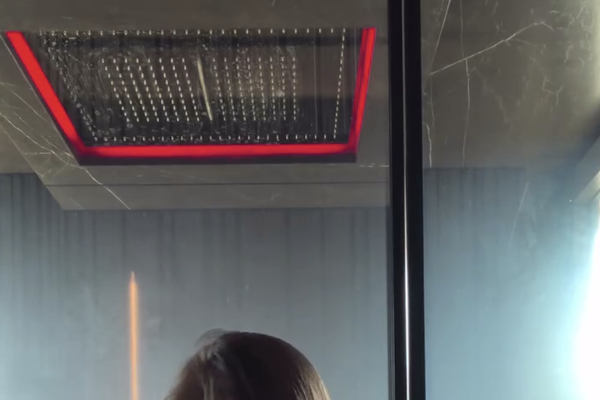 halfbloodval/Instagram   📷