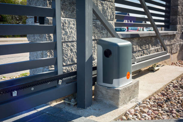 ИБП (источник бесперебойного питания)