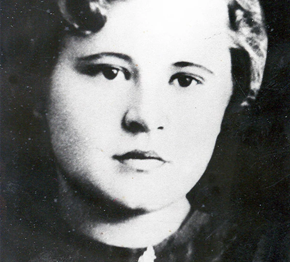 «Умираю молча»: последняя записка Паши Савельевой, которую сожгли заживо в 26 лет