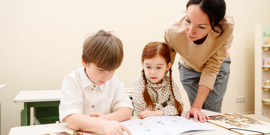 В чем состоит подготовка ребенка к школе, и почему она необходима?