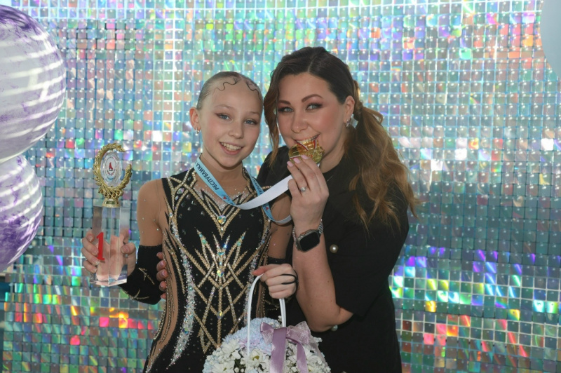    Фигуристка из Карелии завоевала золото на всероссийских соревнованиях Спорт - норма жизни Карелия / ВК