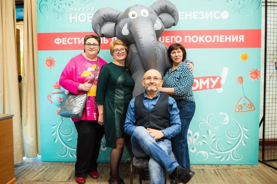    Партия "Новые люди" провела дискотеку для барнаульцев старшего поколения. Источник: пресс-служба партии "Новые люди"