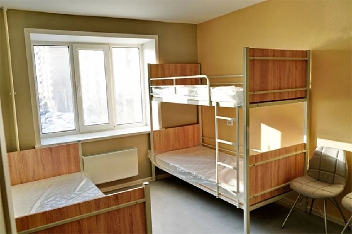    В нашей стране сегодня около миллиона студентов проживают в 3,3 тыс. общежитий. Их ремонт для улучшения жизни обучающихся – важная часть действующей народной программы «Единой России».