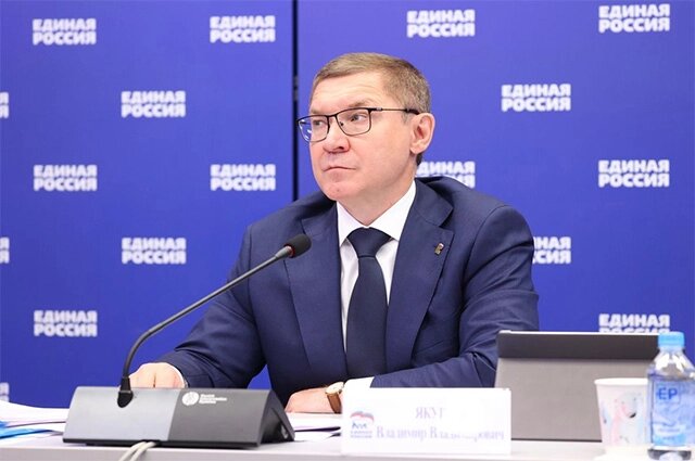    Секретарь генсовета партии Владимир Якушев. Фото: Единая Россия