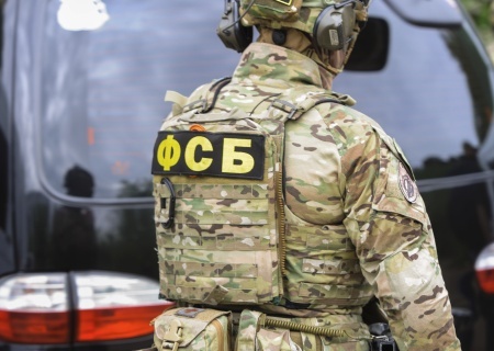    ФСБ рекомендует не общаться с сотрудниками посольств. Британского дипломата высылают за шпионаж