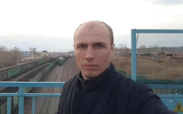 Он приехал на рыбалку с женой – а вернулся с чужой лодкой и тремя спасёнными