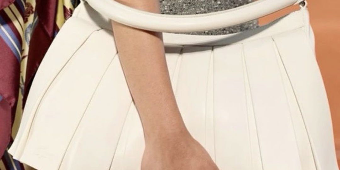 Сумка-юбка Lacoste и главные ит-бэгс сезона весна-лето 2026: гид по самым необычным аксессуарам