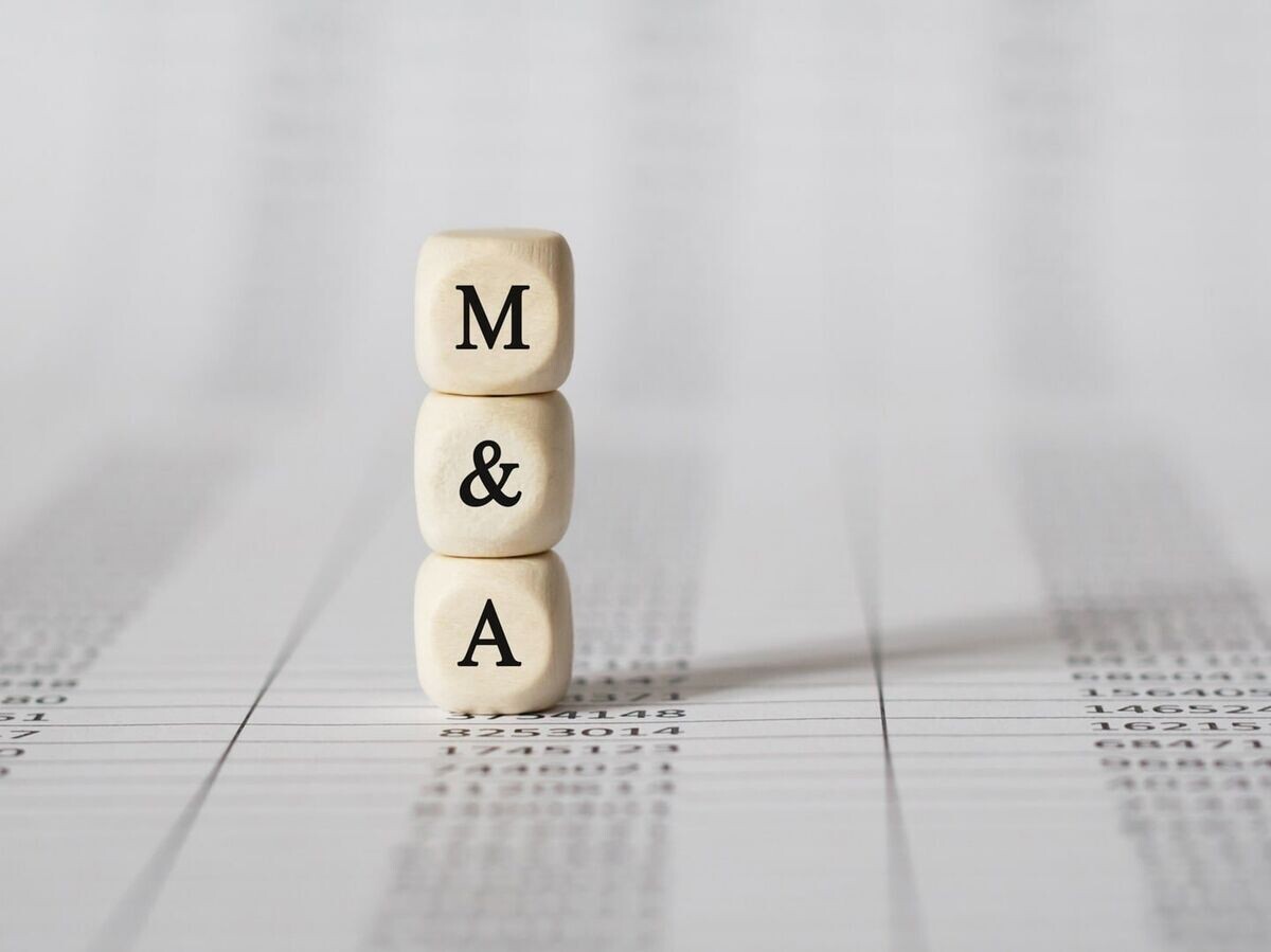    Сделка по слиянию© интернет