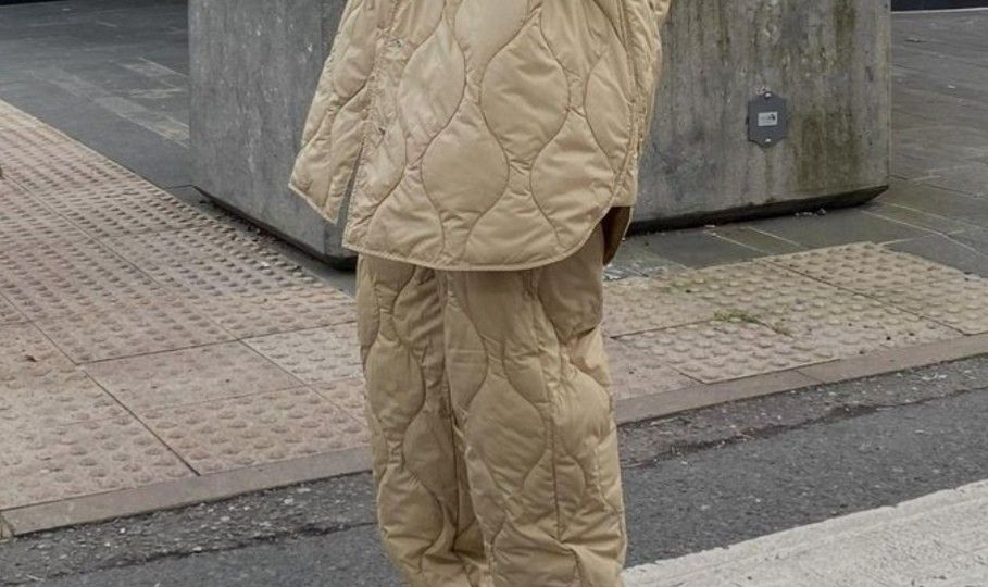 Эти 5 вещей в верхней одежде выдают устаревший вкус: что не носить весной 2026 (и чем заменить, чтобы выглядеть стильно)