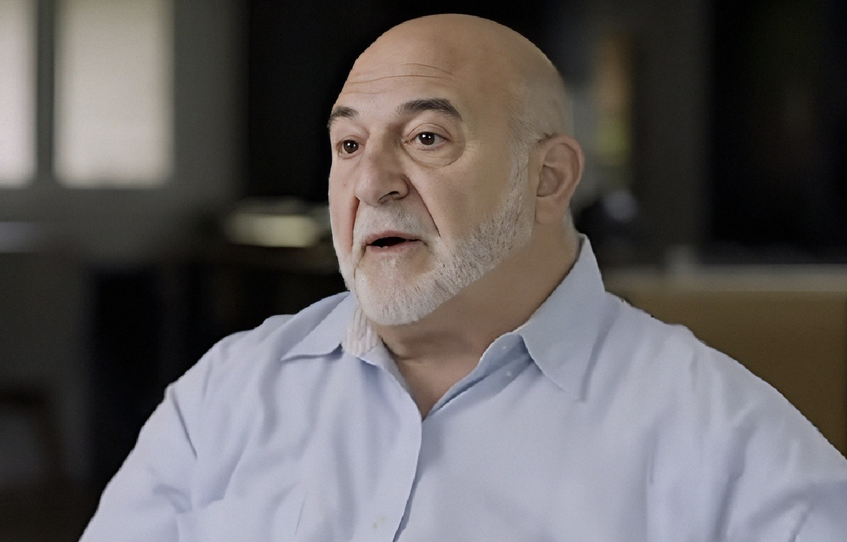 Тони Чикория.