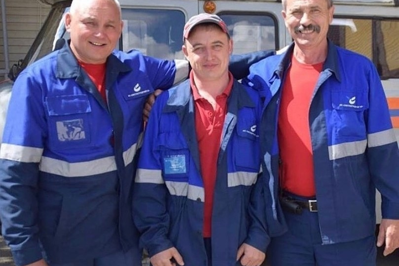 Ехали на утечку газа, спасли двоих детей. Один уже был под водой