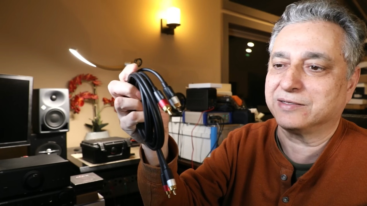 Скриншот видео  📷
