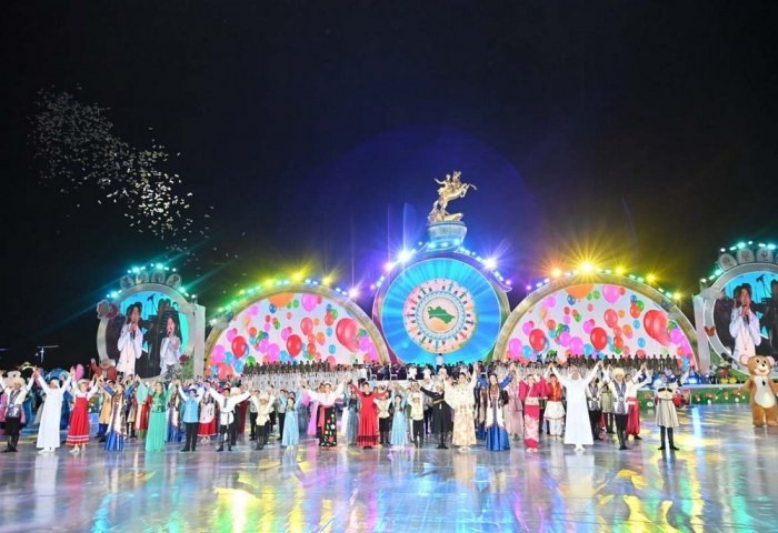 Мероприятие, посвящённое пятилетию Благотворительного фонда по оказанию помощи нуждающимся в опеке детям имени Гурбангулы Бердымухамедова, город Аркадаг, Туркменистан