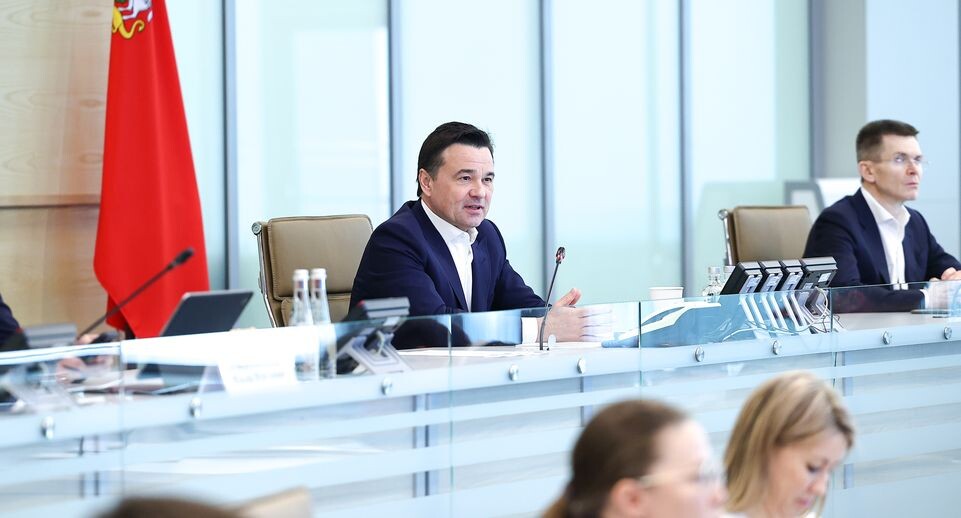    Губернатор на совещании обсудил подготовку ко «Дню добрых дел» / Медиасток.рф