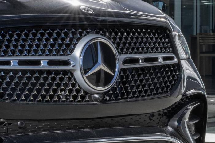 Обложка © Shutterstock / FOTODOM / Jonathan Weiss