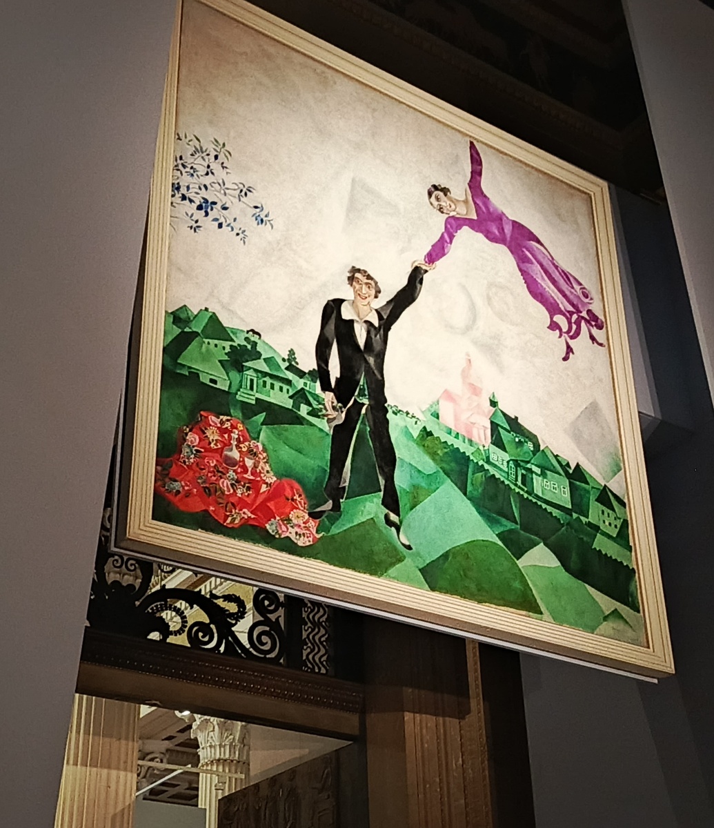 Цветовые пятна работ художника, сегодня актуальны как никогда! Такое ощущение, что Пантон заглядывает в работы старых мастеров начала 20го века. Хотя, почему ощущение?! - я уверена в этом!)) 