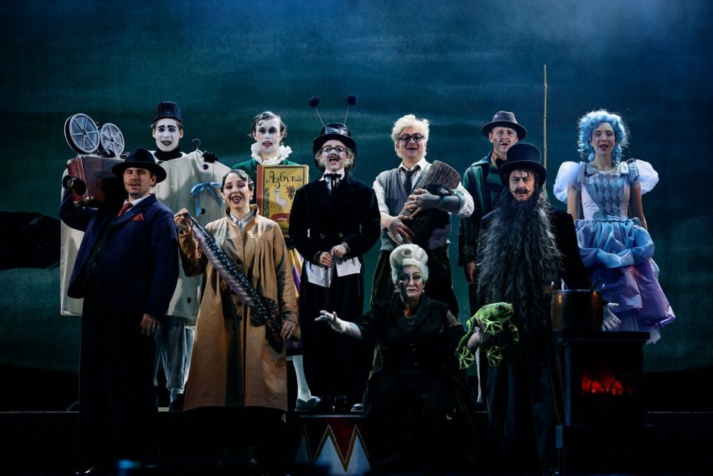    Фото предоставлены пресс-службой театра. Фотограф Олег Стефанцов Источник фото: Театр To Go