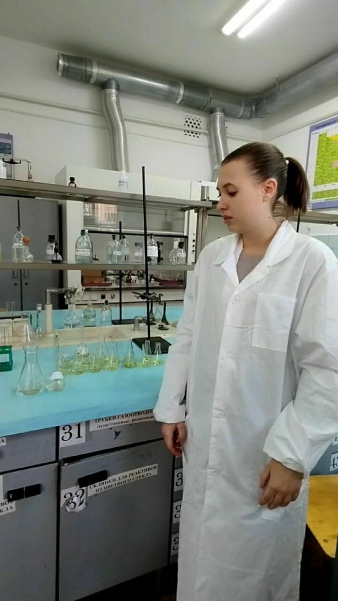 На фото: координаторы СНИК «Нутрициолог» Колесникова Арина (с 2022 по 2025 г.); Шестопалова Диана (с 2025 по наст.время)