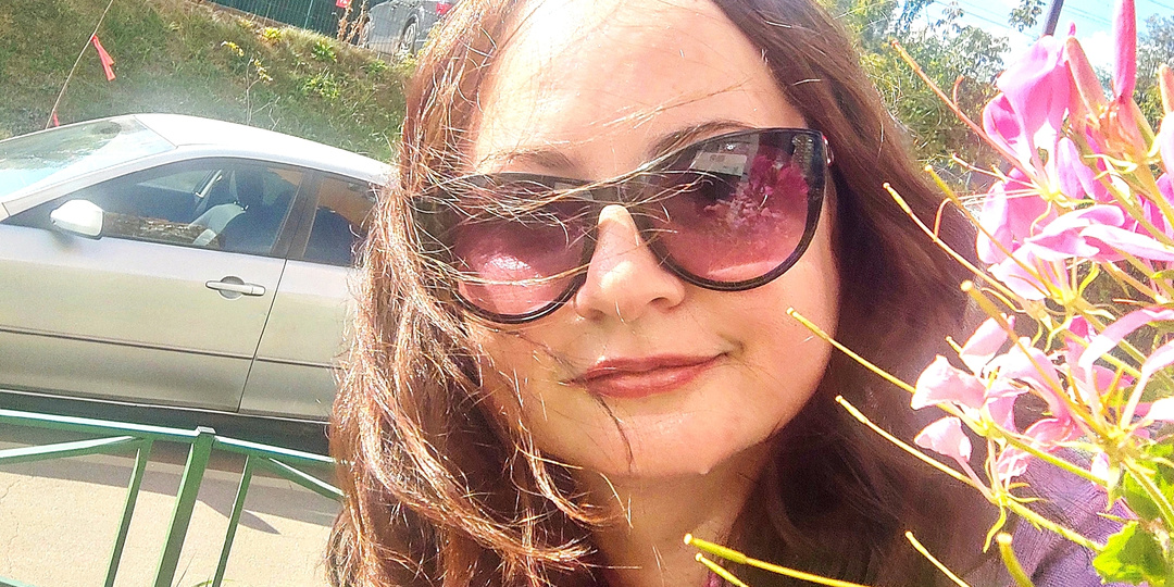 Вера, ее цветы, тильды, гамаки для крыс и жизнь с редкой болезнью Фара