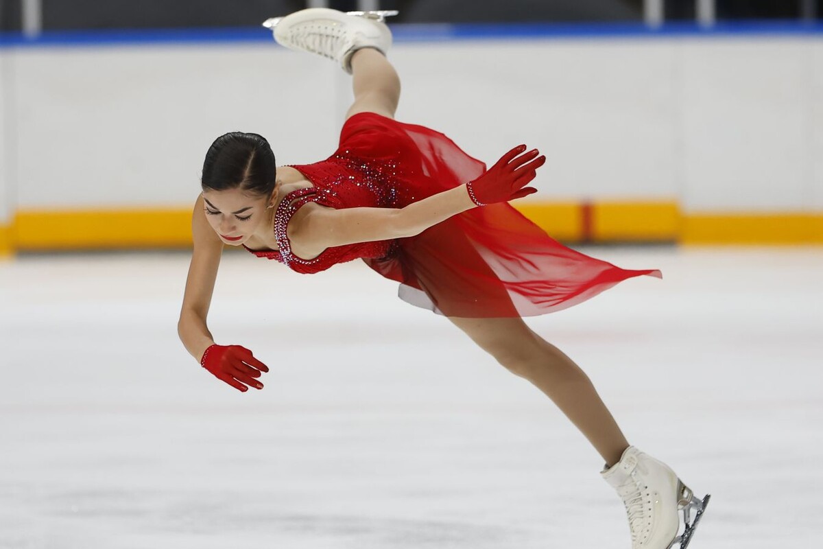     Аделия Петросян