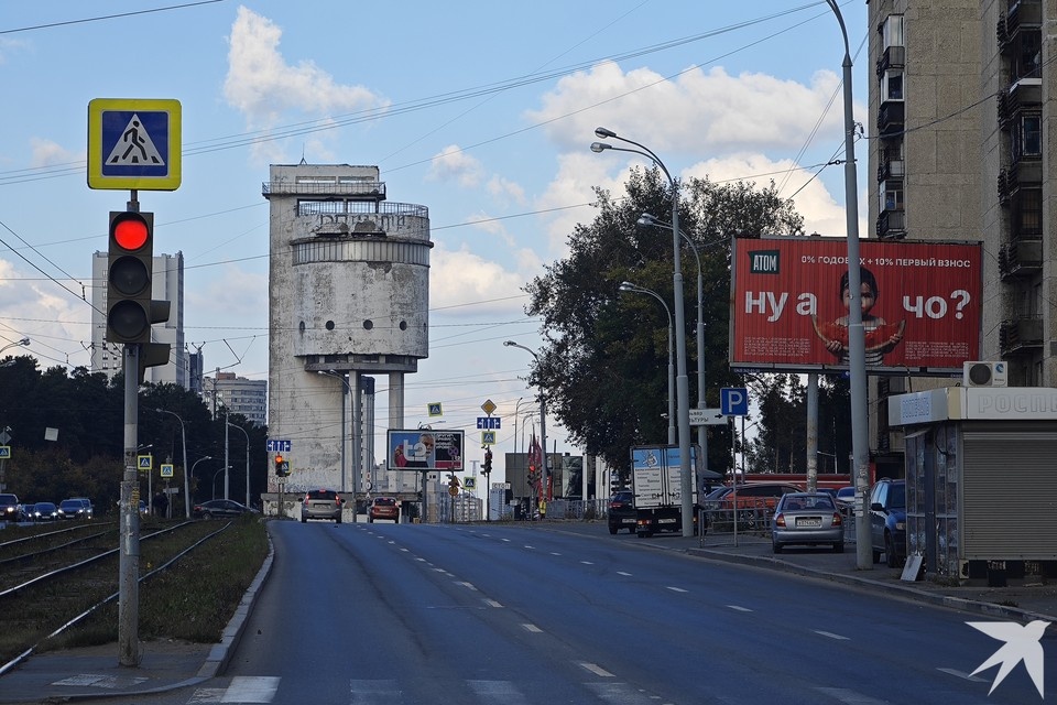    Арендаторы Белой башни выступили против ее продажи Алексей БУЛАТОВ