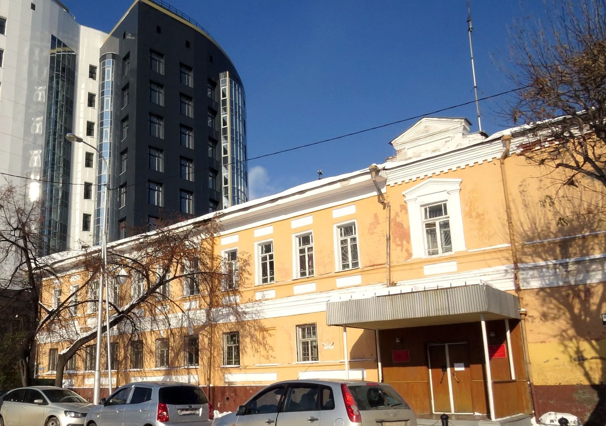 Дом градоначальника и Военного присутствия в наши дни, сегодня здесь размещается военный комиссариат