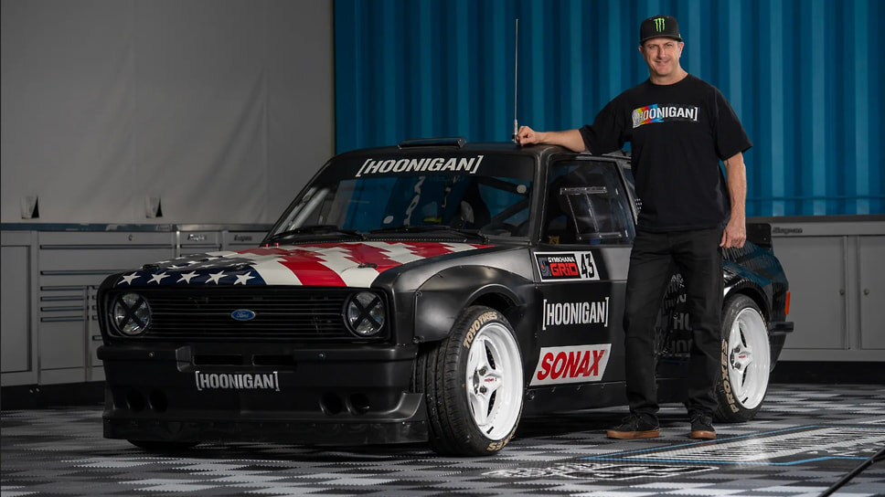 Ford Escort и Кен Блок.📷Фото: Bring A Trailer