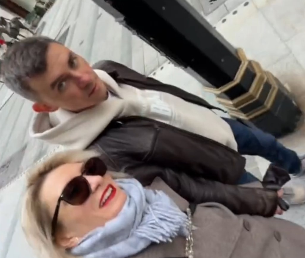 Девочки, девочки! Сегодня изумительный день😍! Вы посмотрите какую красоту мне муж на день рождения подарил. Ксения Баранова