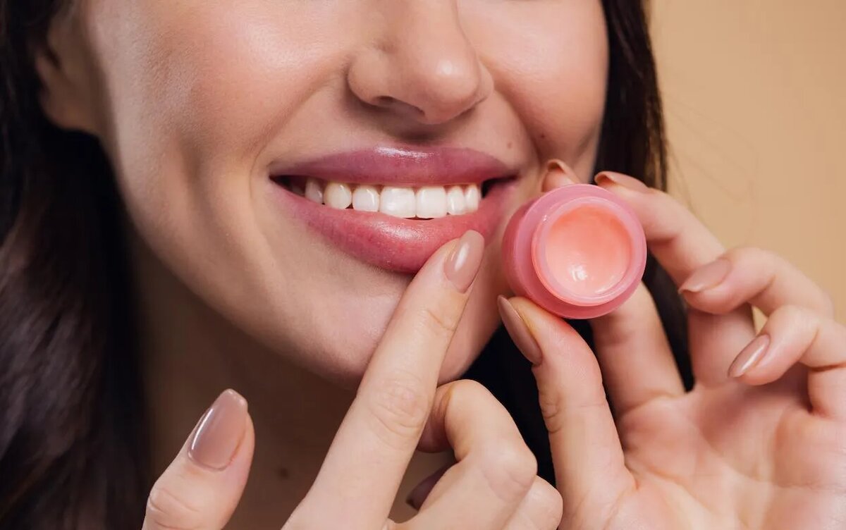    Обветрились губы и лицо? Эти средства работают уже в первый день