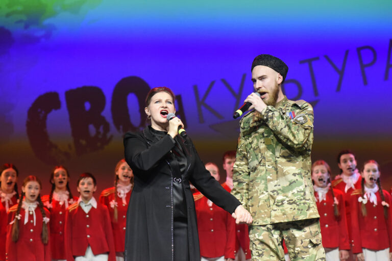    В Оренбурге впервые прошёл концерт «СВОя культура» Полина Кузаева