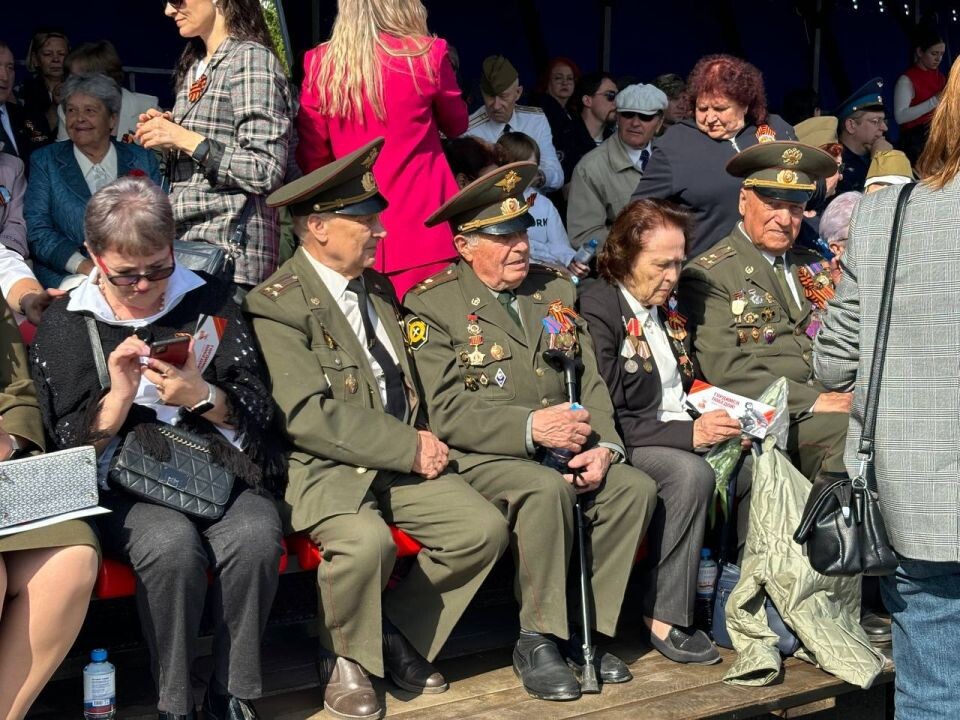    День Победы в Барнауле . Источник: "Толк"