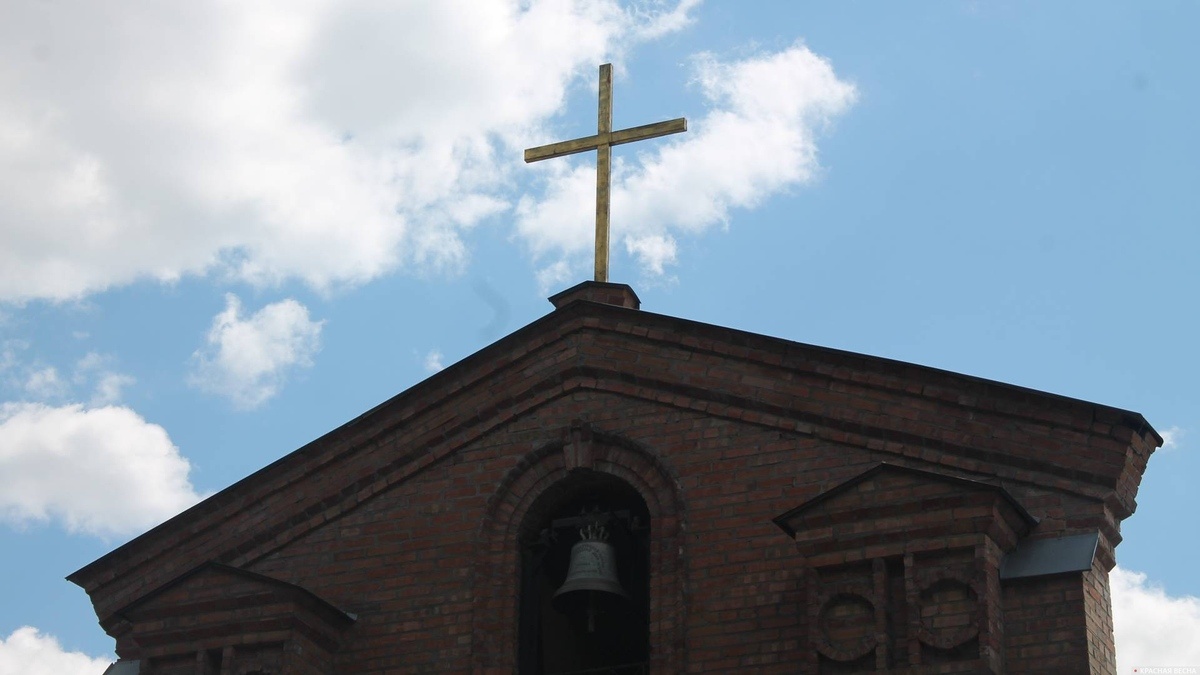     Католический крест и колокол   
Загороднюк Дмитрий (с) ИА Красная Весна