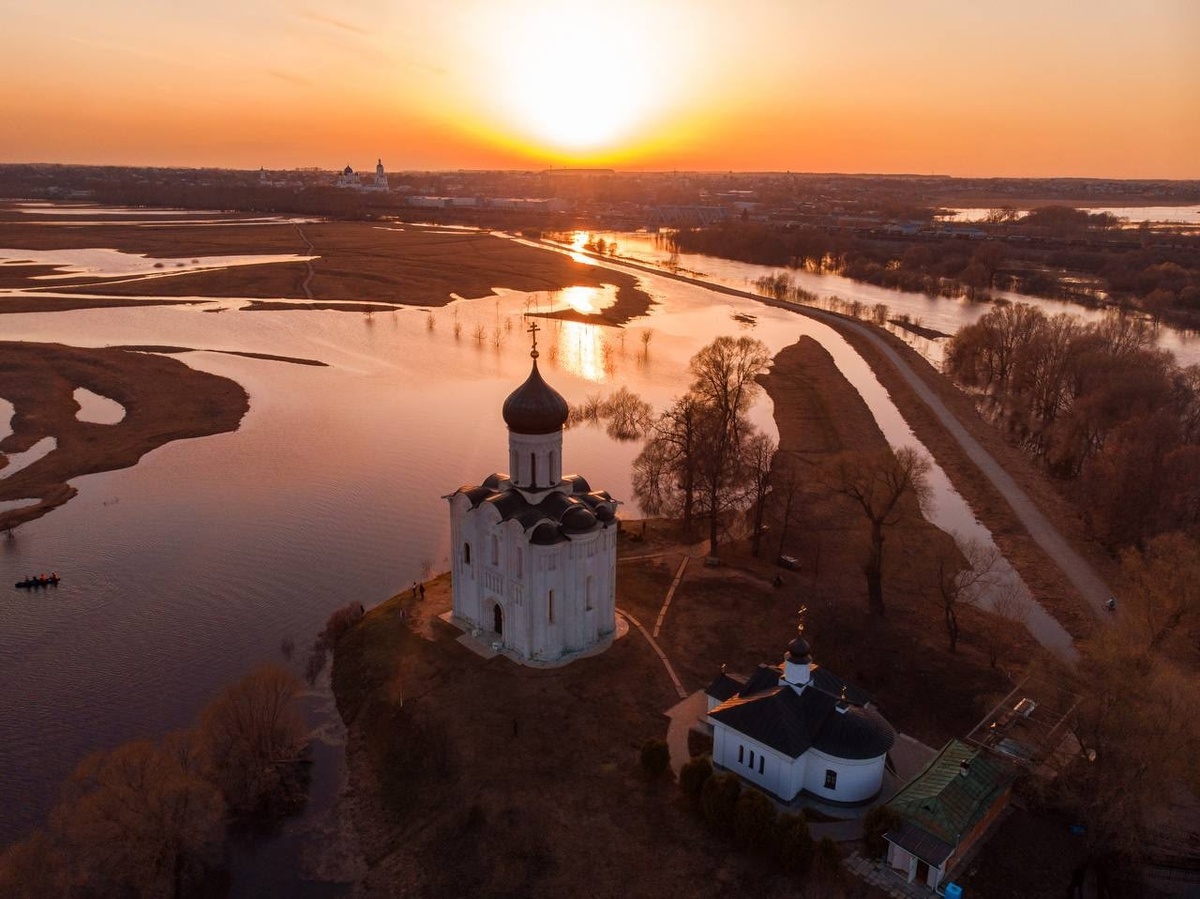 Покрова на Нерли. Фото: Елена Пестрикова