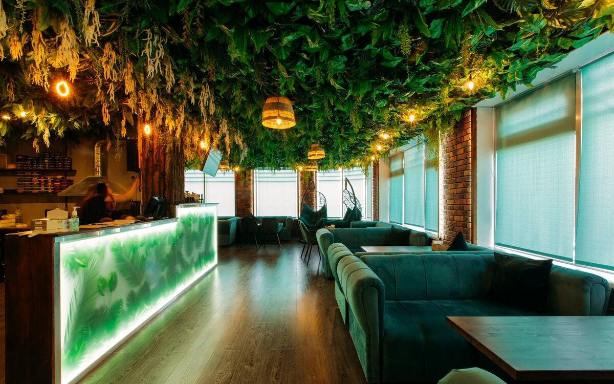 Выполнено декораторами Ми Декор