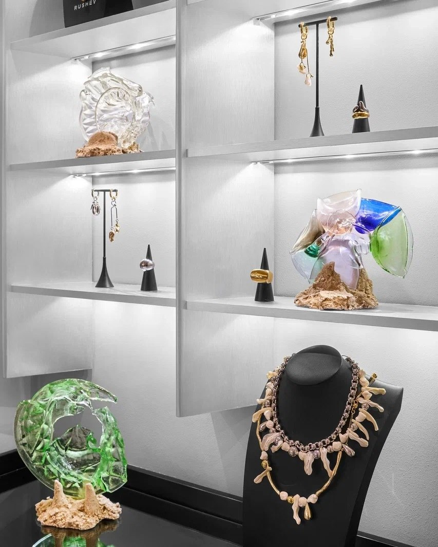 Листайте вправо, чтобы увидеть больше изображений