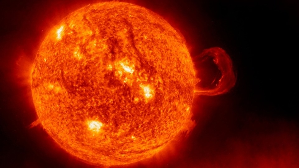 Грянет буря: на Солнце произошла самая мощная вспышка за два месяца