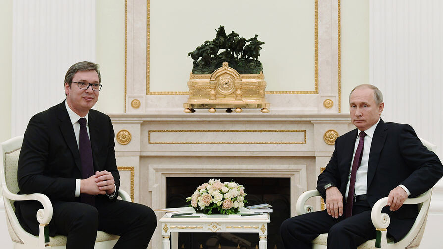 Президент РФ Владимир Путин и президент Сербии Александр Вучич во время встречи в Москве, 2 октября 2018 года / Сергей Гунеев/РИА Новости   📷