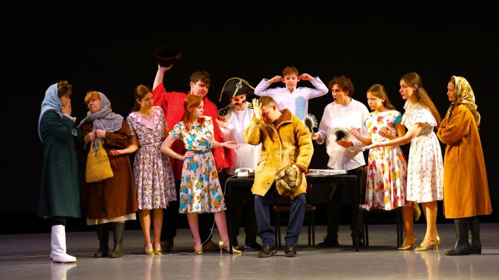    В Гае состоялся театральный вечер «Сатира в кон». Фото: Наталья Пронина.