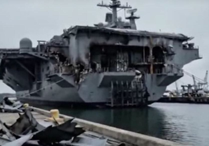Подгоревший USS Gerald Ford