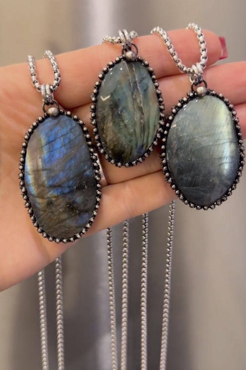 Подвески из лабрадорита СЕМЬ БУСИН