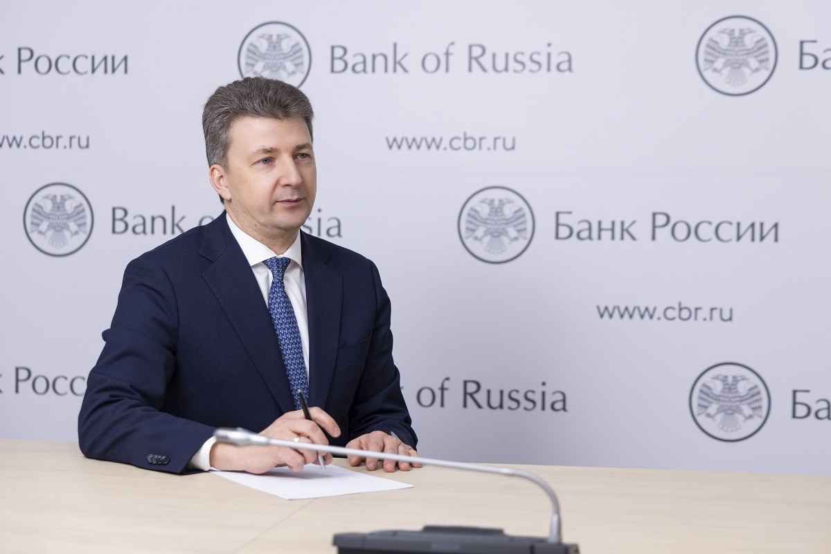    По словам Андрея Попова, инфляционные ожидания остаются достаточно высокими